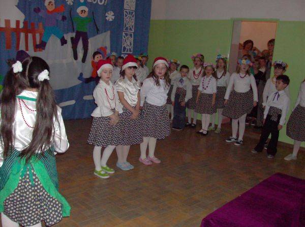 : Zabawa choinkowa w Szkole Podstawowej w Jaworzniku.
