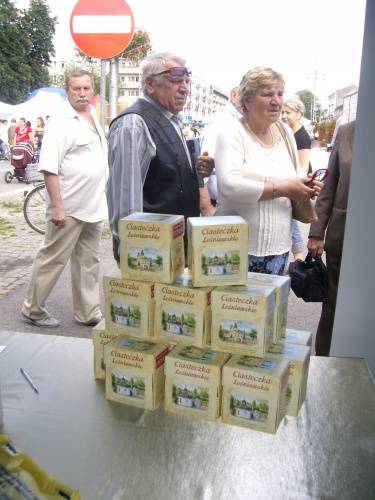 Ciasteczka leśniowskie były prezentowane w czasie imprezy o nazwie Aleja Dobrego Smaku w Częstochowie. 