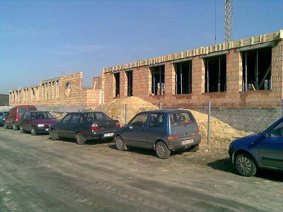 Najważniejszą inwestycją finansowaną ze środków unijnych jest budowa gimnazjum przy ul.Ofiar Katynia. 