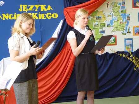 Agnieszka Stróżna i Aleksandra Major organizatorki konkursu. 
